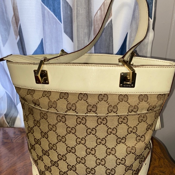 Authentic Gucci Bag and Wallet - Picture 4 of 15
